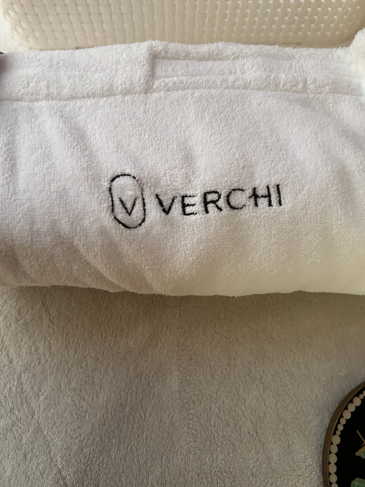 Detalhe da toalha bordada Verchi